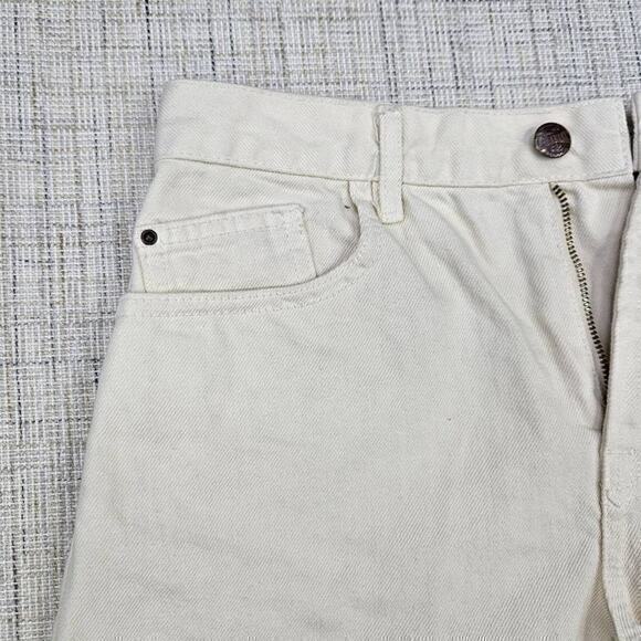 Zara Floral Embroidered Cream-White Denim Shorts Size 6 - Picture 3 of 7